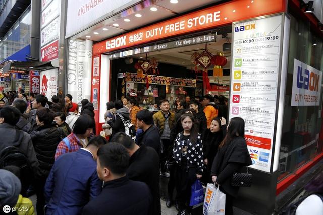 在中国，电商干倒实体店，而日本电商却被实体店干掉？为什么？